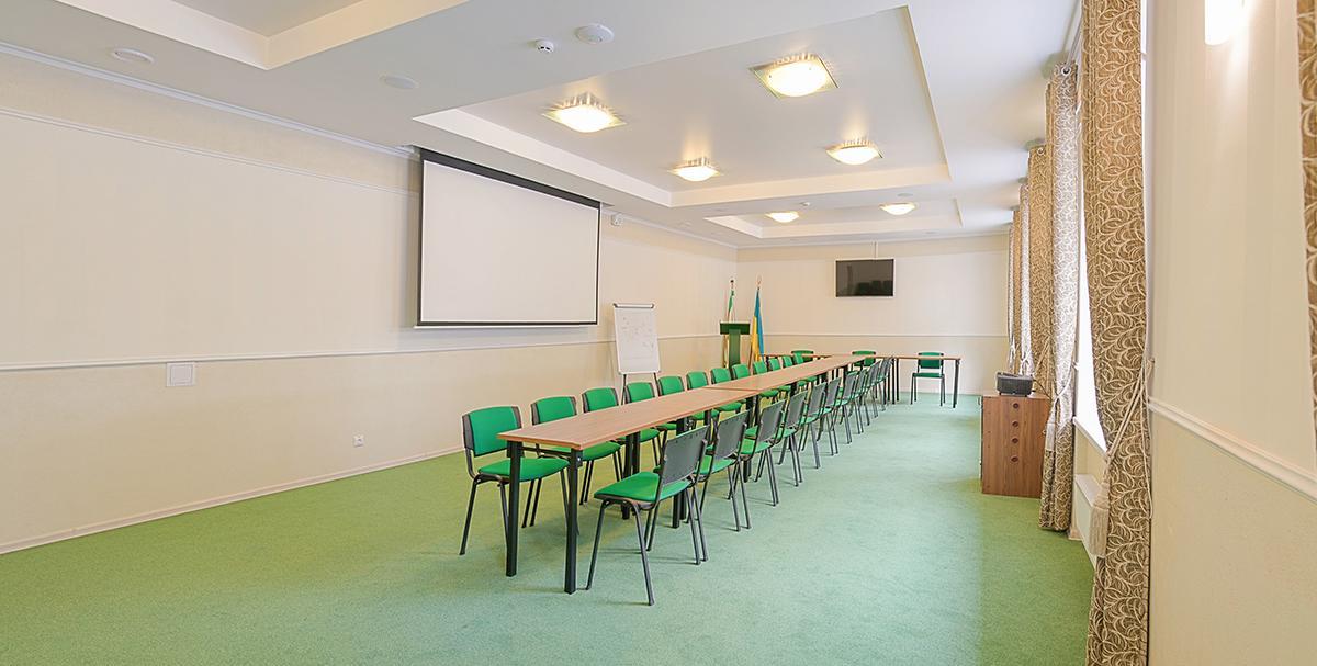 Arena Hotel Poltava Buitenkant foto