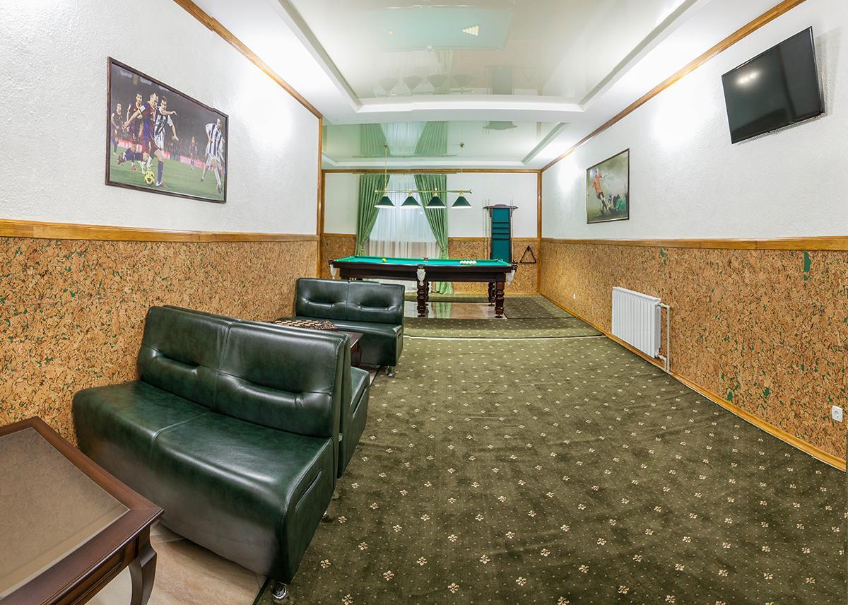 Arena Hotel Poltava Buitenkant foto