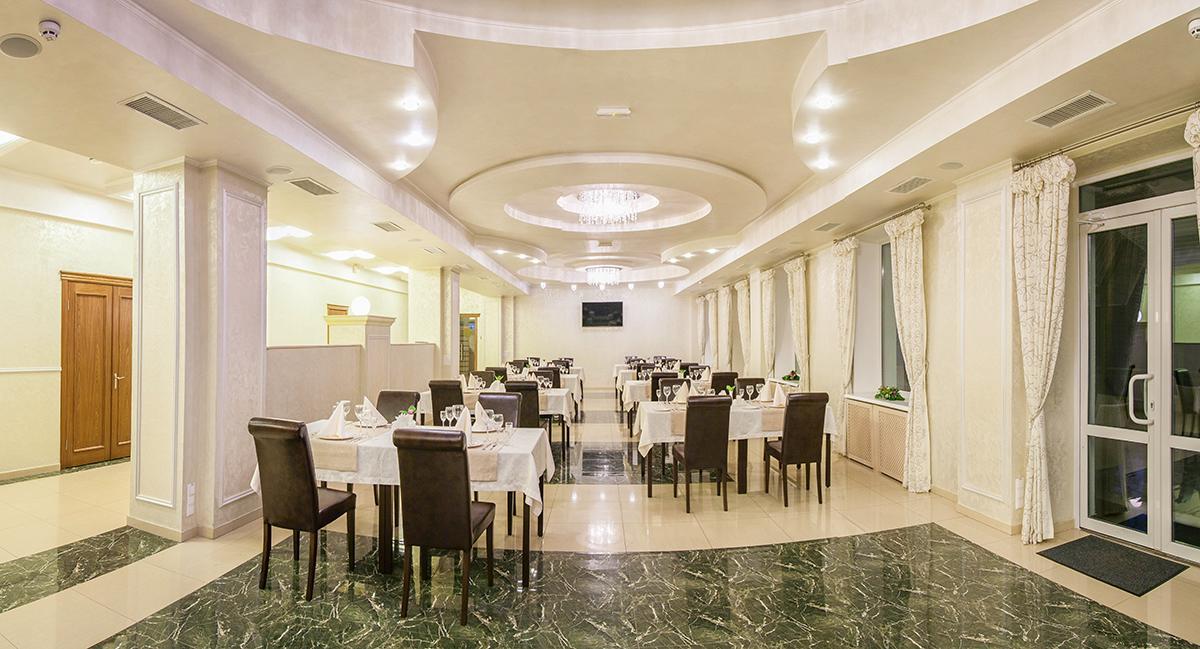 Arena Hotel Poltava Buitenkant foto